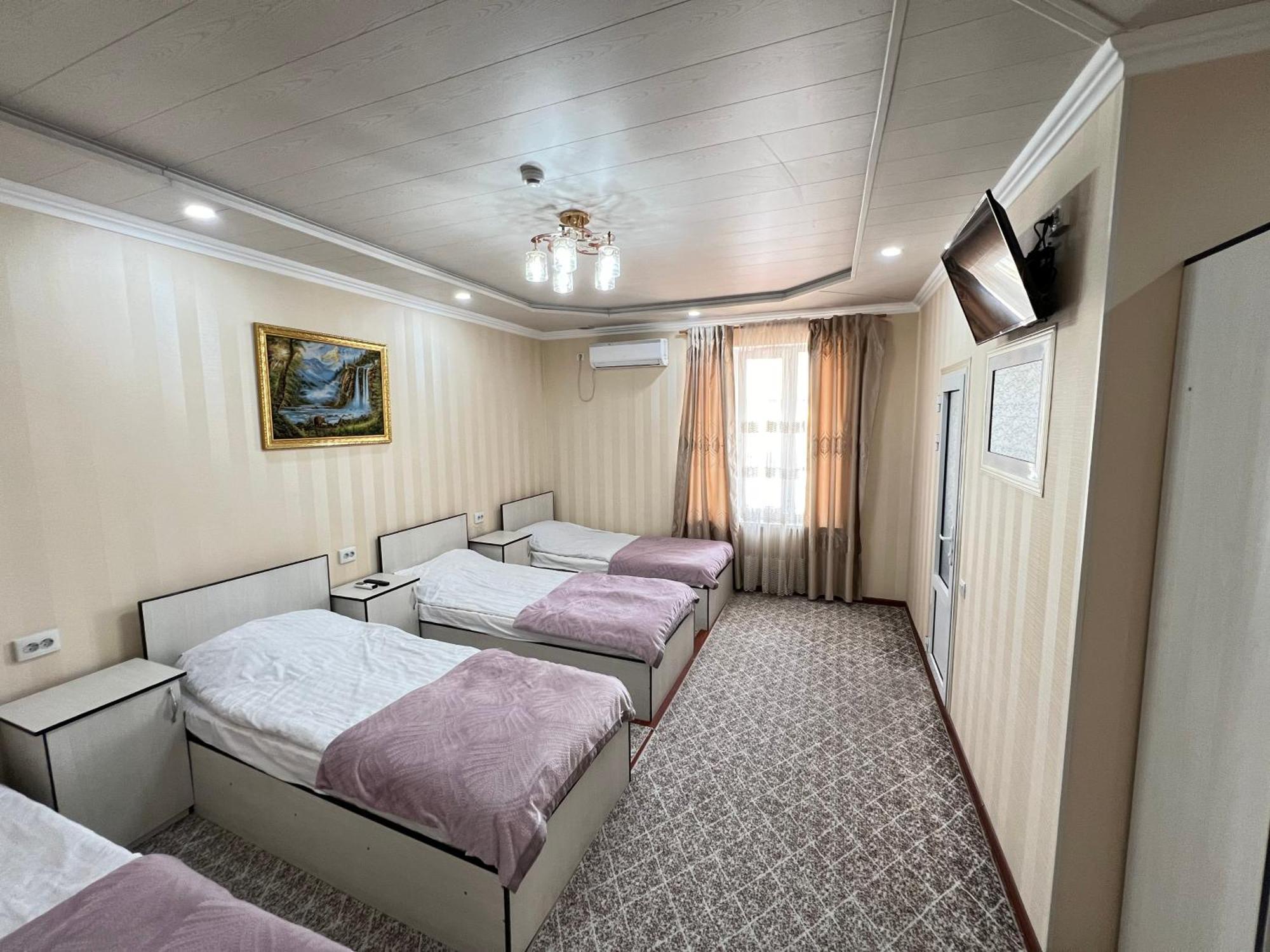 Panjakent Hotel Zarafshon מראה חיצוני תמונה